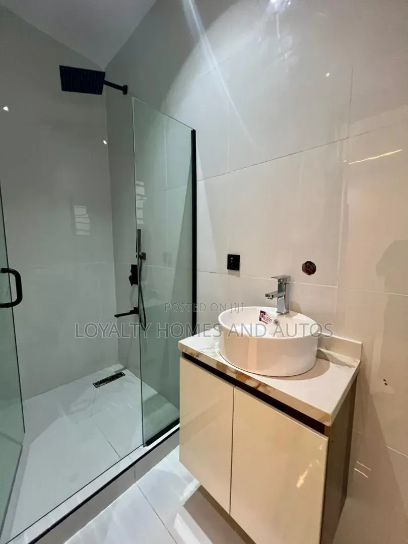 5bdrm Duplex in Opebi for sale in Opebi