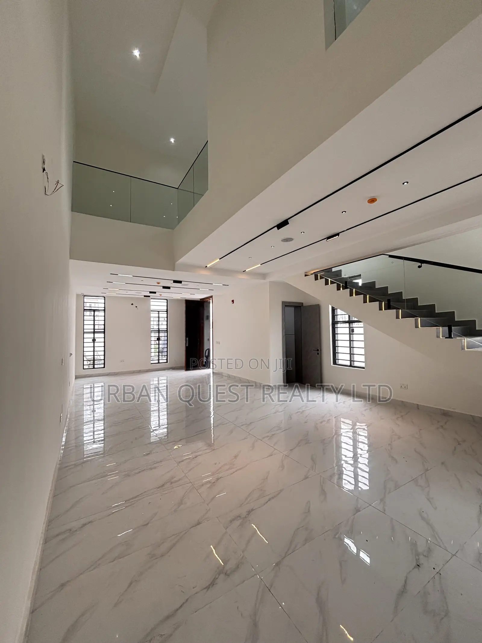 4bdrm Duplex in Ikota for sale in Ikota