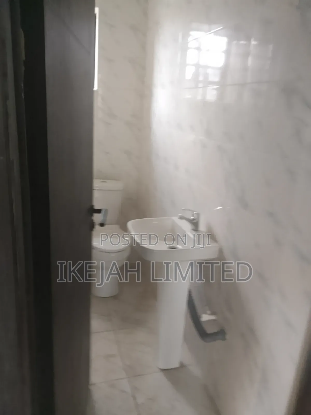 2bdrm Block of Flats in Ajayi Road for rent in Ajayi Road