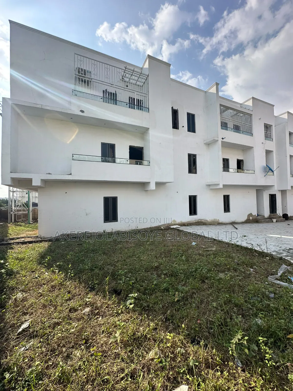 4bdrm Apartment in Lifecamp Abuja for sale in Life Camp