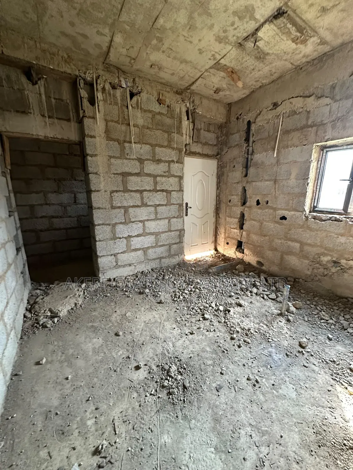 4bdrm Apartment in Lifecamp Abuja for sale in Life Camp