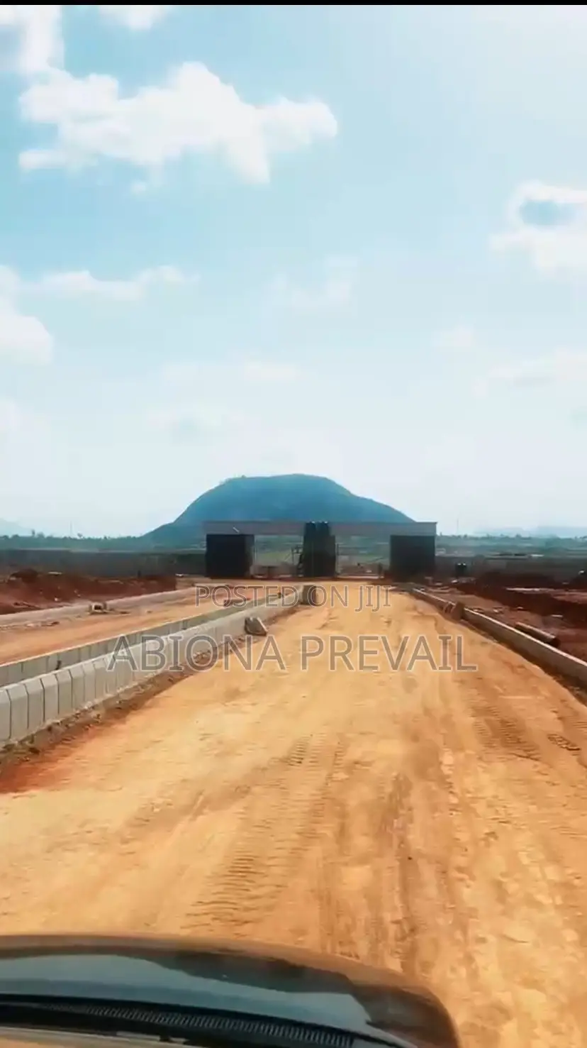 Hutu: Polo Golf Resort Estate in Lugbe District