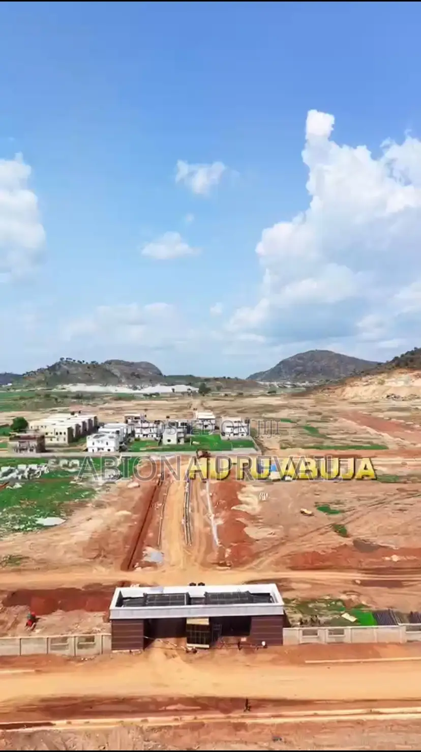 Hutu: Polo Golf Resort Estate in Lugbe District