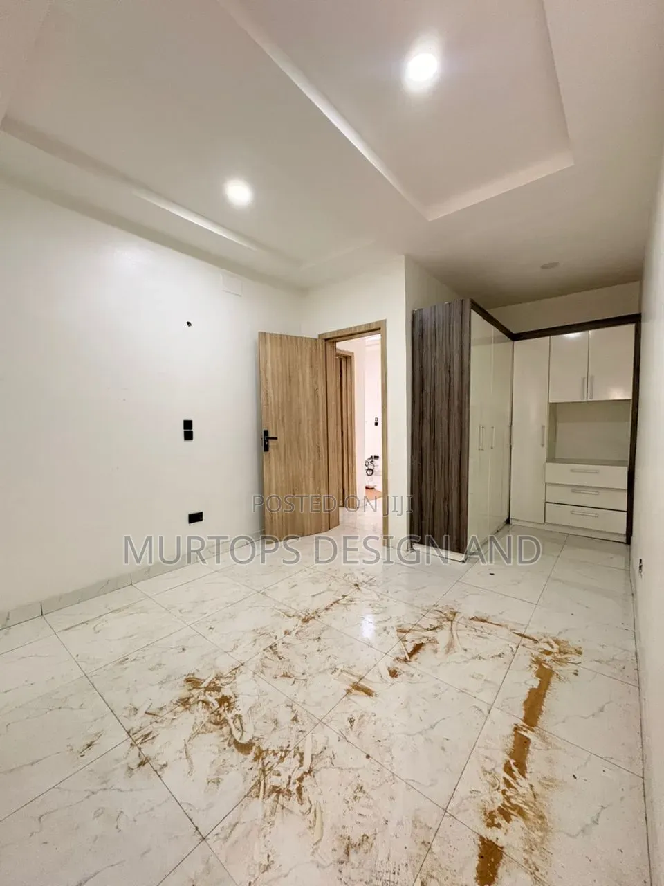 3bdrm Townhouse/Terrace in Lekki Phase 2 for sale in Lekki Phase 2