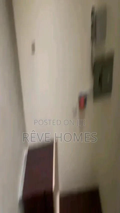 Furnished 3bdrm Block of Flats in Adekunle for rent in Adekunle