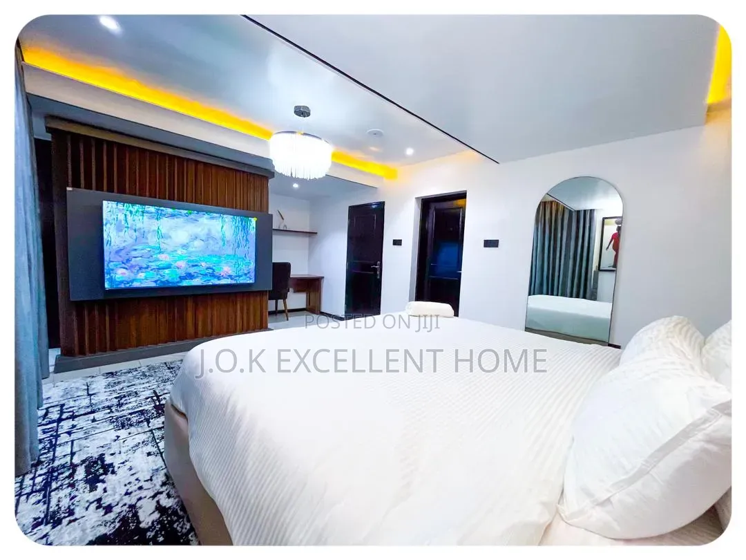 Furnished 3bdrm Block of Flats in Adeola Odeku for rent in Adeola Odeku