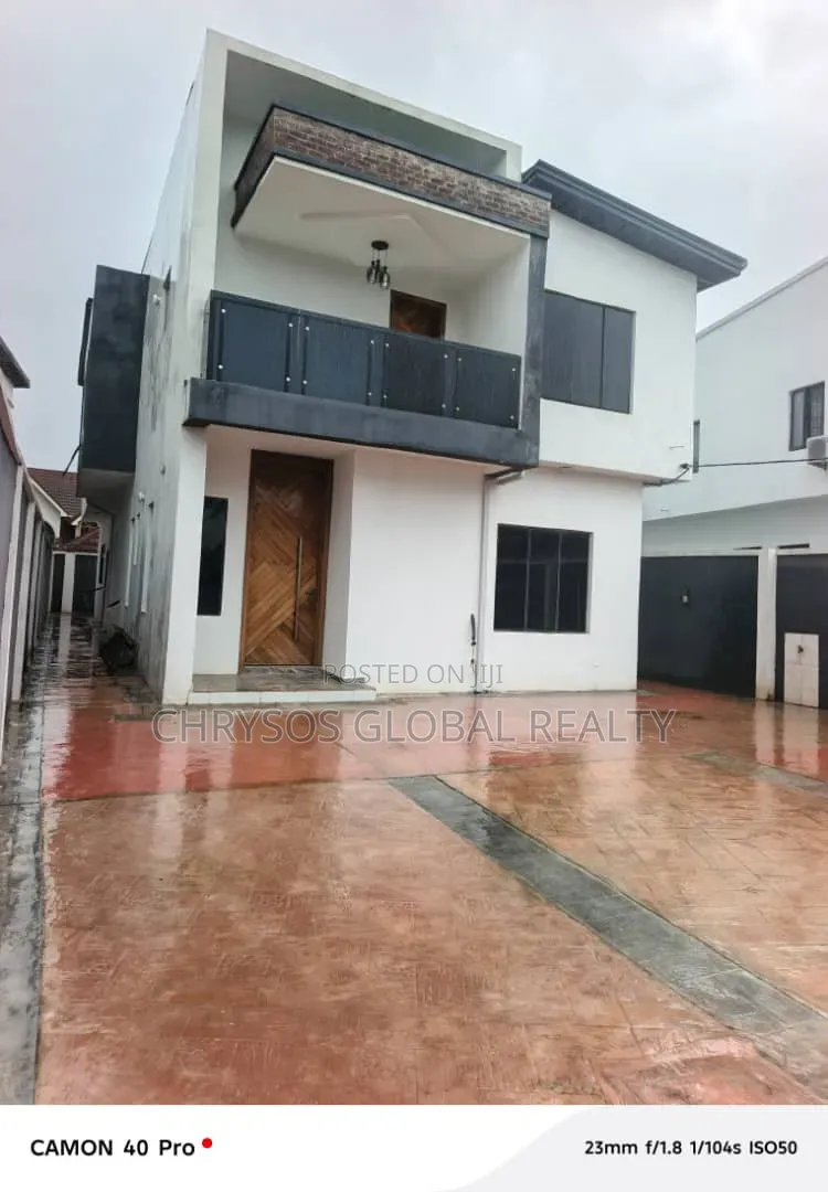 4bdrm Duplex in Ikolaba Ibadan for sale in Ibadan