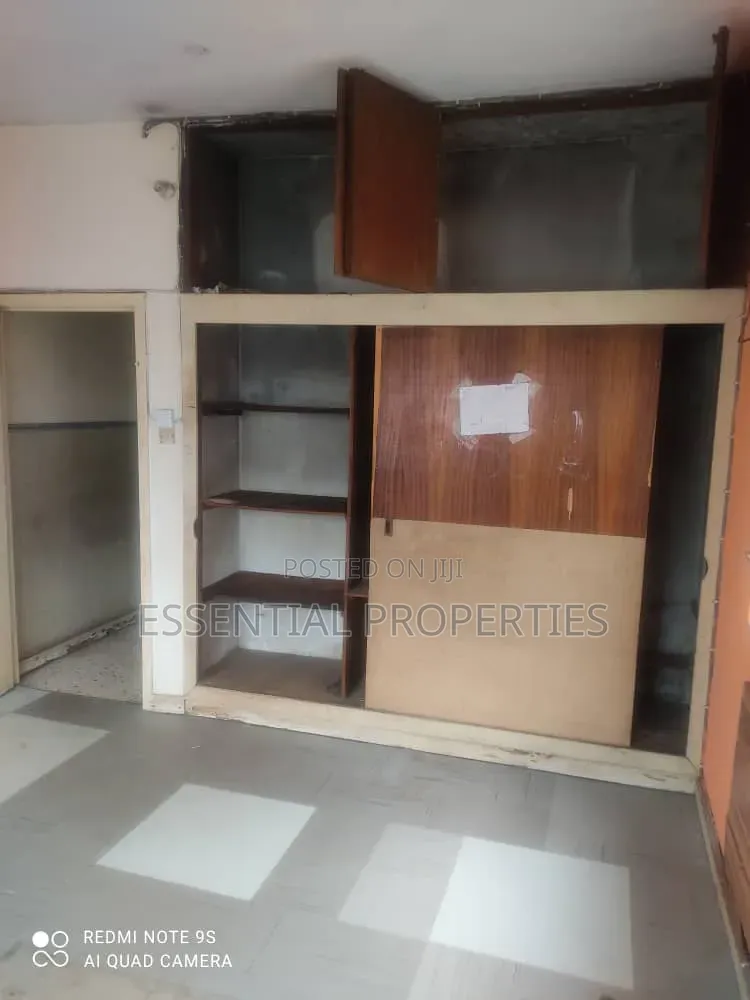 3bdrm Block of Flats in Oregun for rent in Oregun