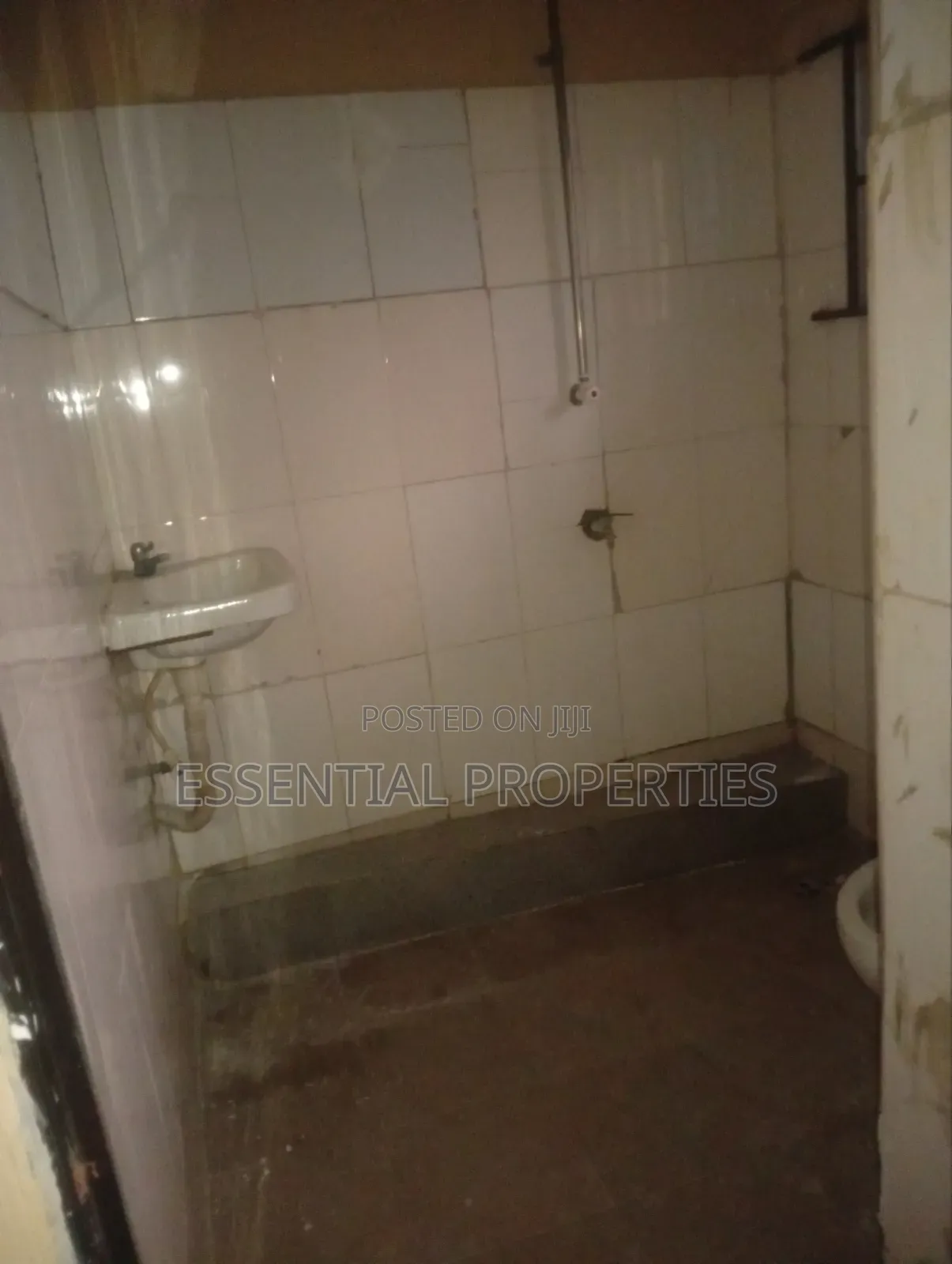 3bdrm Block of Flats in Awolowo Way for rent in Awolowo Way