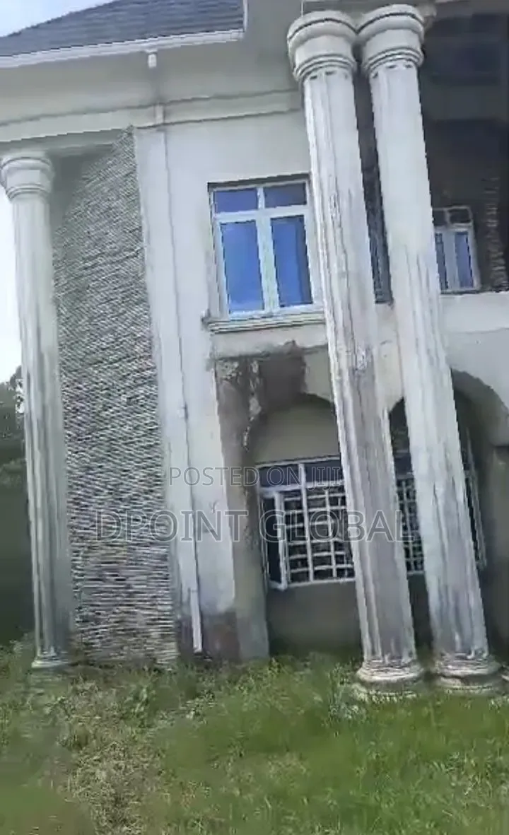 6bdrm Duplex in Not Estate, Igando / Ikotun/Igando for sale in Igando / Ikotun/Igando
