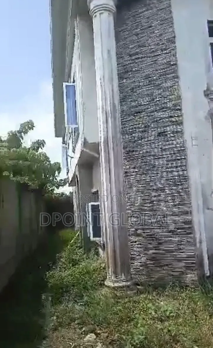 6bdrm Duplex in Not Estate, Igando / Ikotun/Igando for sale in Igando / Ikotun/Igando
