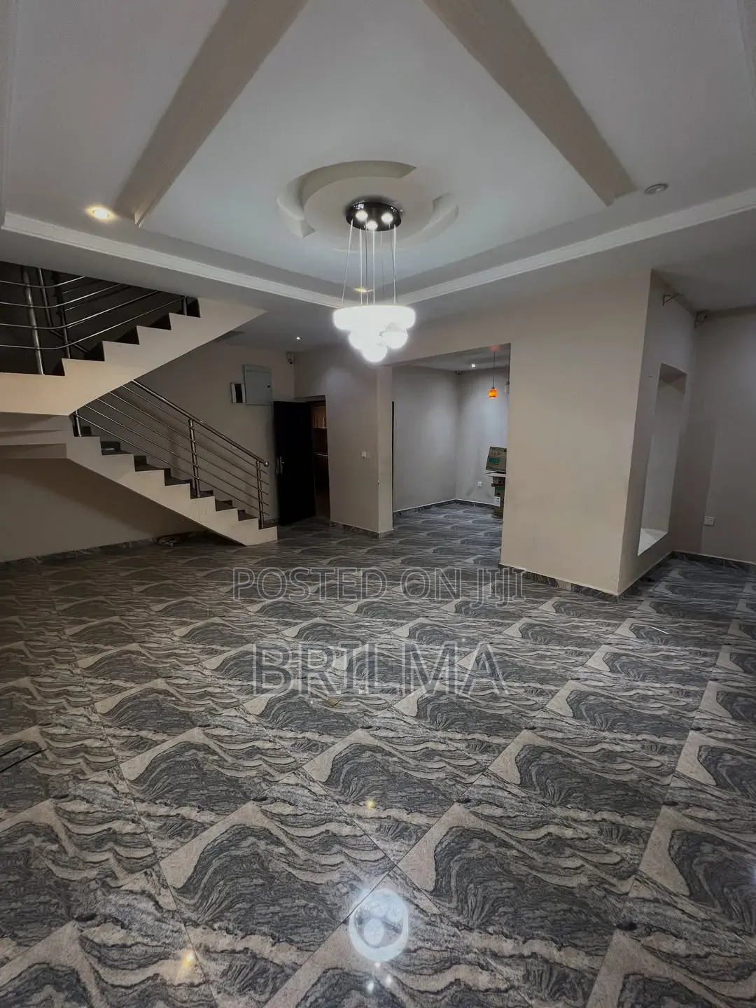4bdrm Duplex in Apo Resettlement for rent in Apo Resettlement
