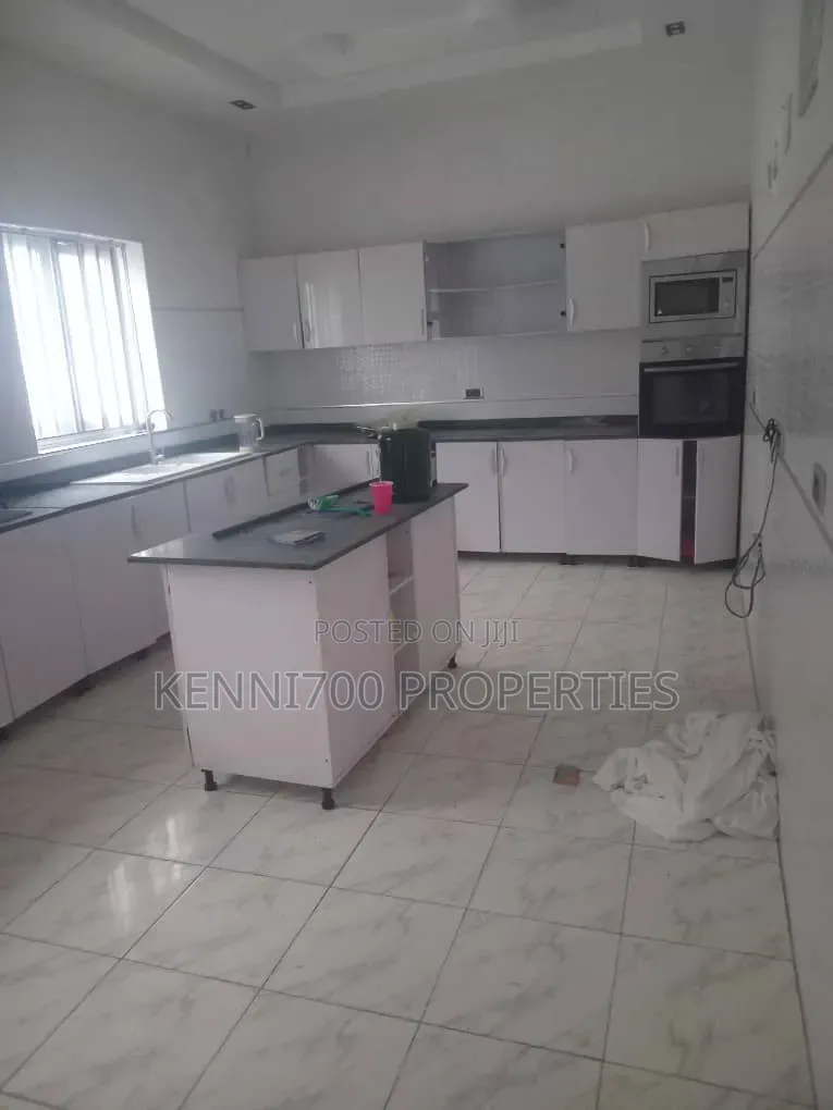 5bdrm Duplex in Mega Mound, Lekki, Ikota for sale in Ikota