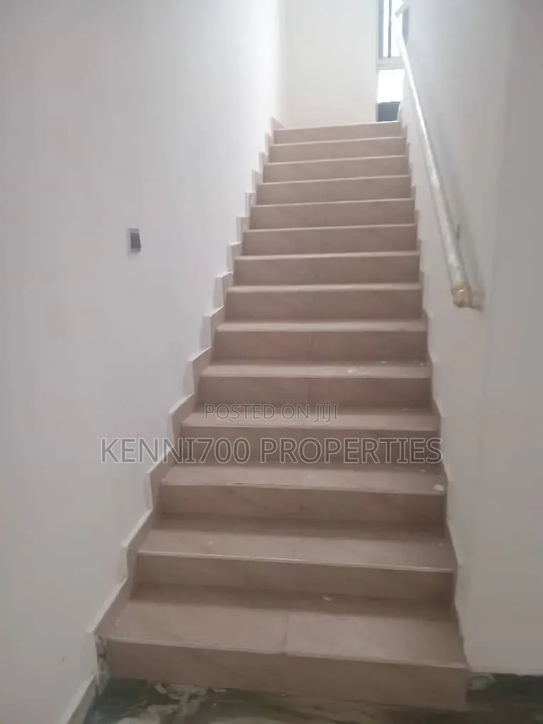 5bdrm Duplex in Mega Mound, Lekki, Ikota for sale in Ikota