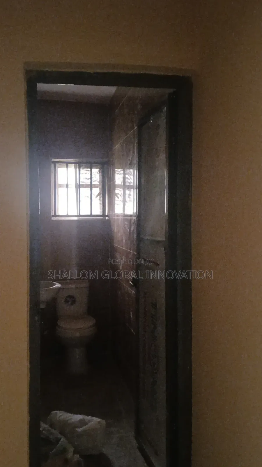 3bdrm Block of Flats in Akala Estates, Akobo for rent in Akobo