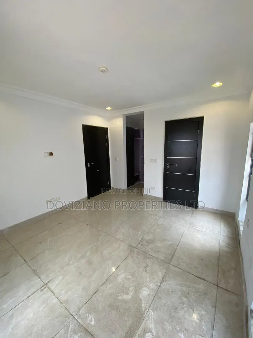 5bdrm Duplex in Lekki Phase 1 for rent in Lekki Phase 1