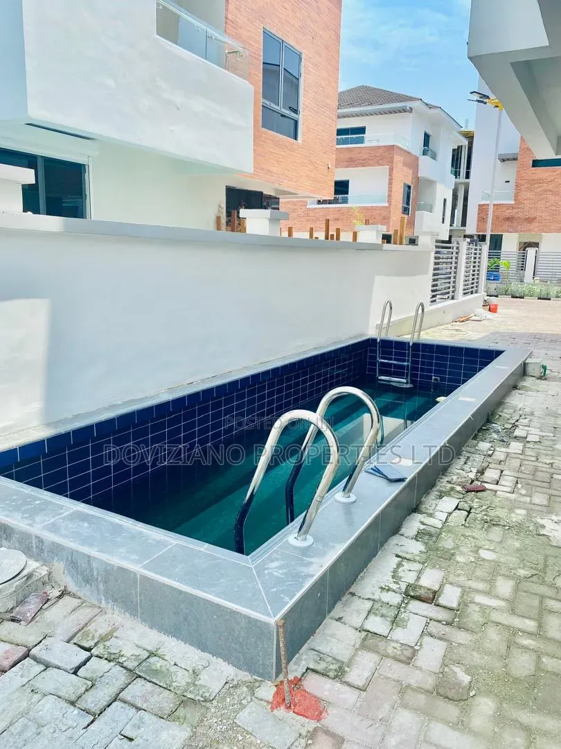 5bdrm Duplex in Lekki Phase 1 for rent in Lekki Phase 1