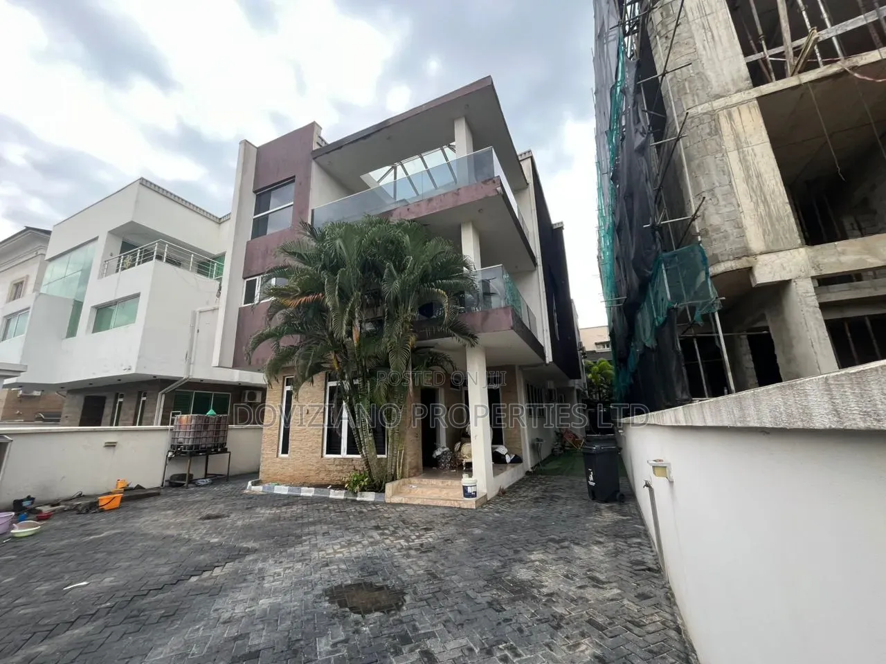 5bdrm Duplex in Banana Island for rent in Banana Island