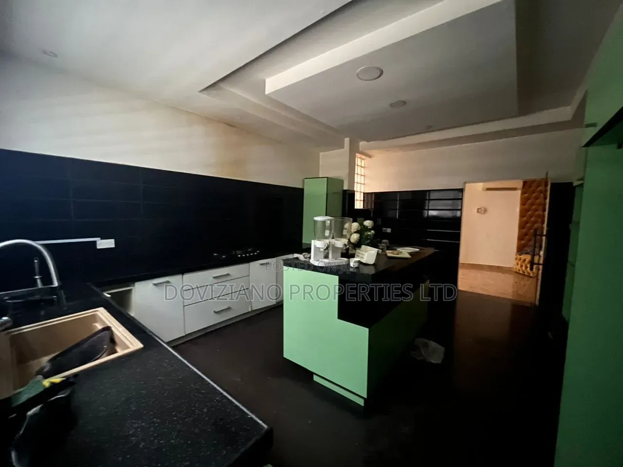 5bdrm Duplex in Banana Island for rent in Banana Island