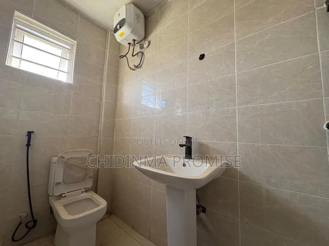 3bdrm Block of Flats in Idu for rent in Idu Industrial