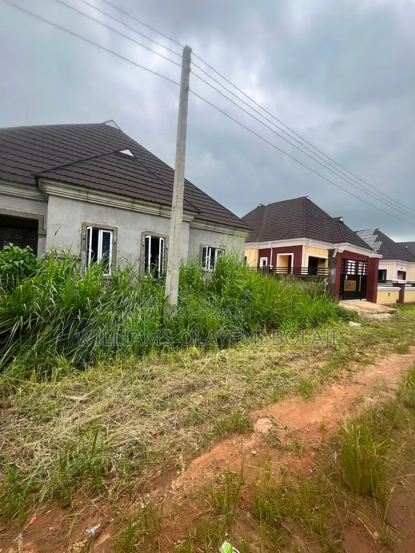 3bdrm Bungalow in Arcview Estate for sale in Ogun State