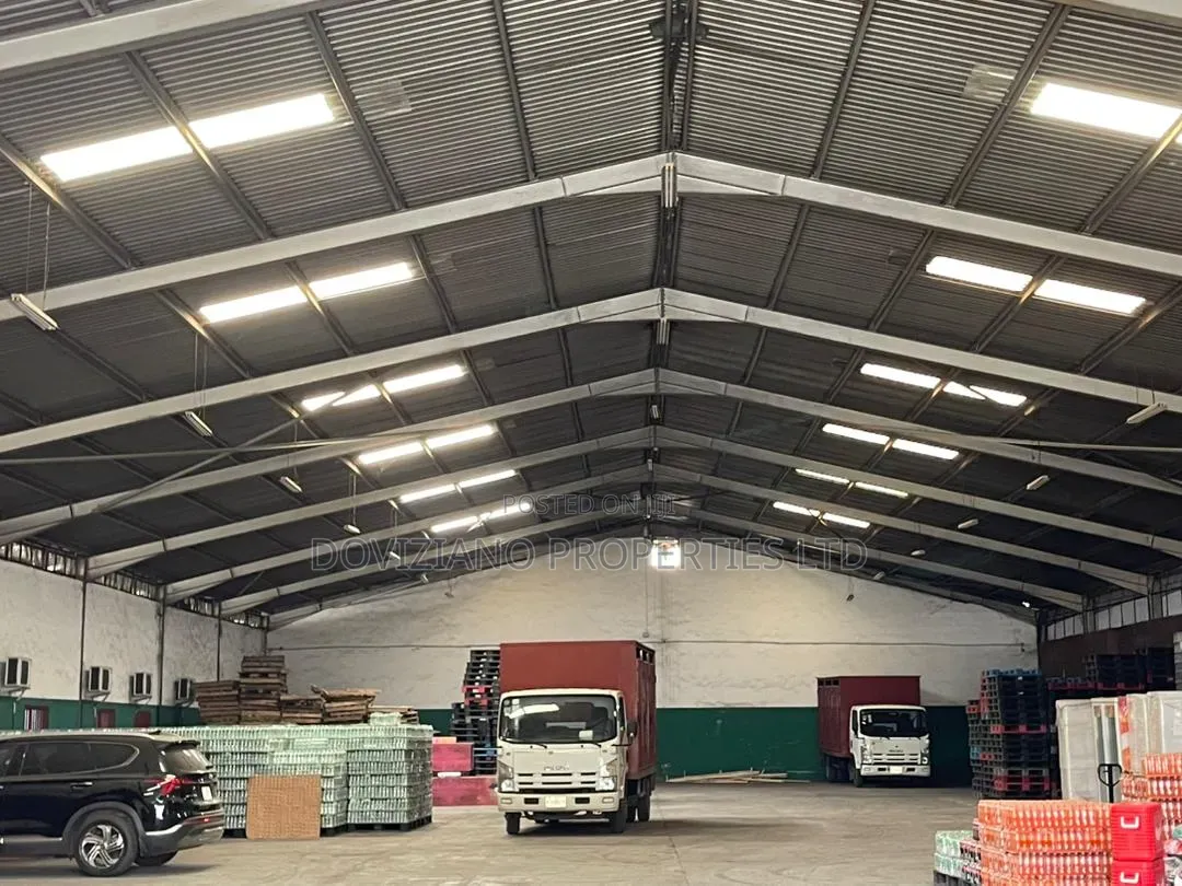 2 Bay Warehouse of 3,100sqm on 6,177sqm Land in CHallenge / Mushin