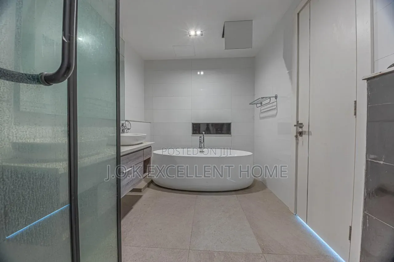 4bdrm Penthouse in Victoria Island Extension for rent in Victoria Island Extension
