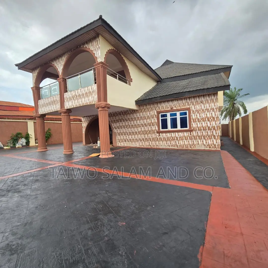 6bdrm Duplex in Hoshen Estate, Alakia for rent in Alakia