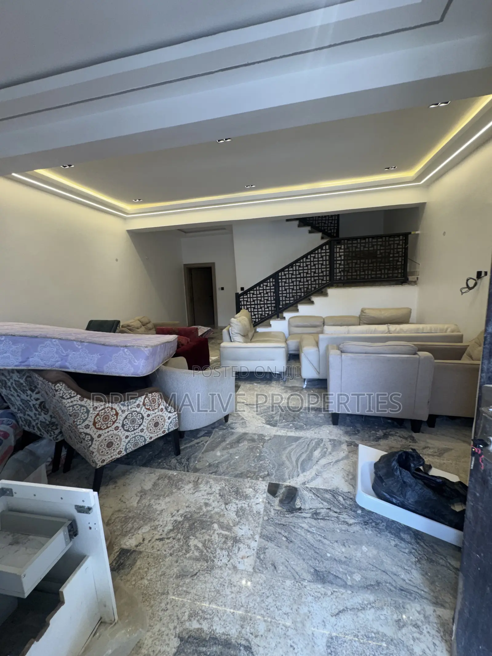 4bdrm Duplex in Jahi for sale in Jahi