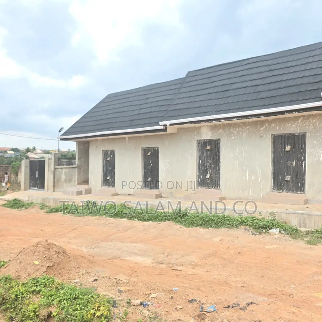 6 Units of Shops in Iwo Road