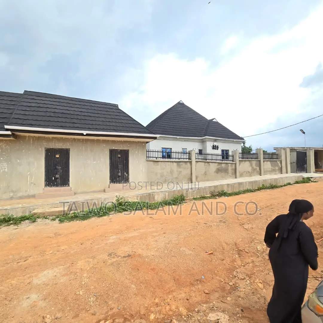 6 Units of Shops in Iwo Road