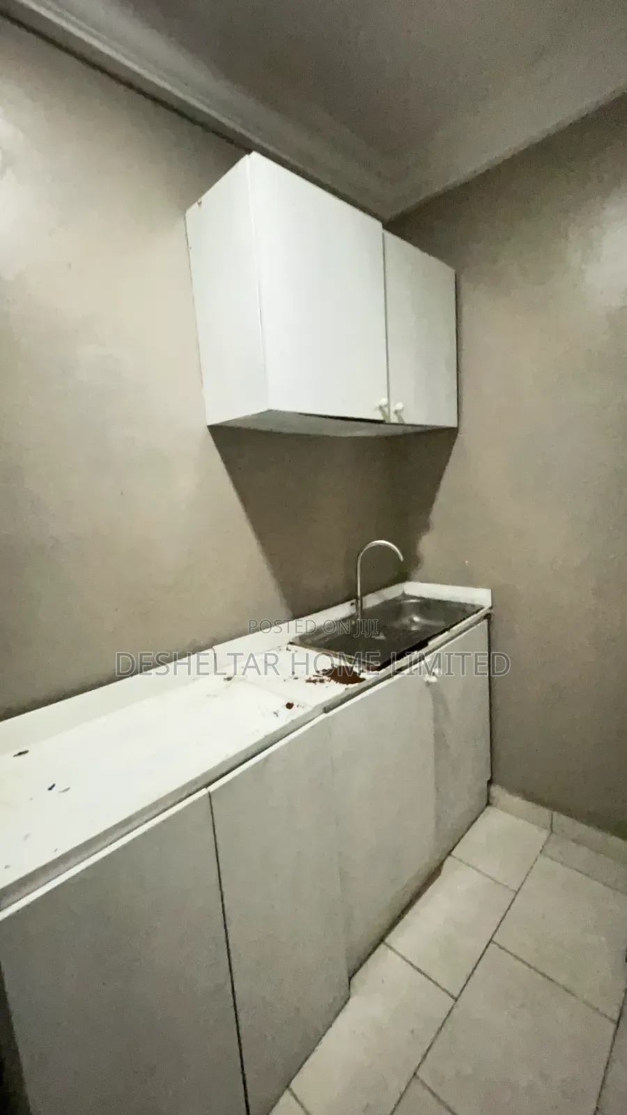 Studio Apartment in Southern View Estate, Chevron for rent in Chevron