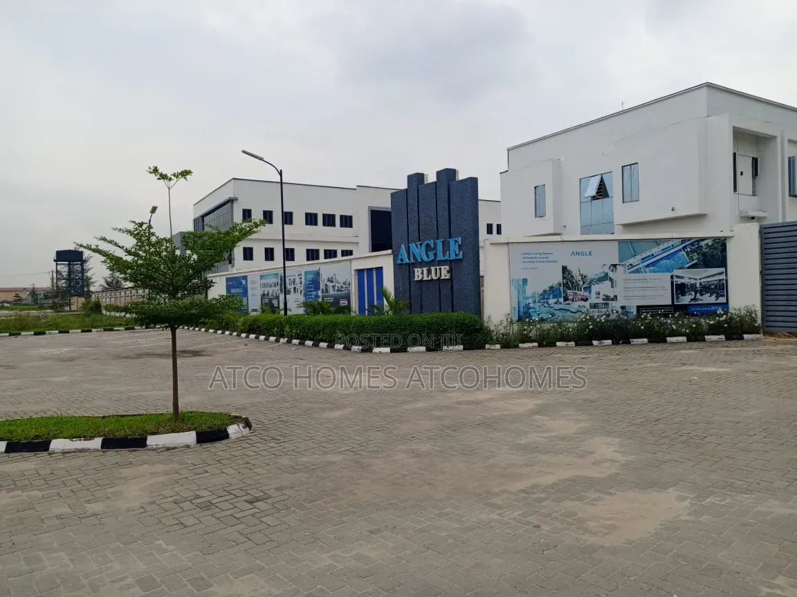 Furnished 4bdrm Duplex in Angle Blue Estate for sale in Abraham Adesanya Estate