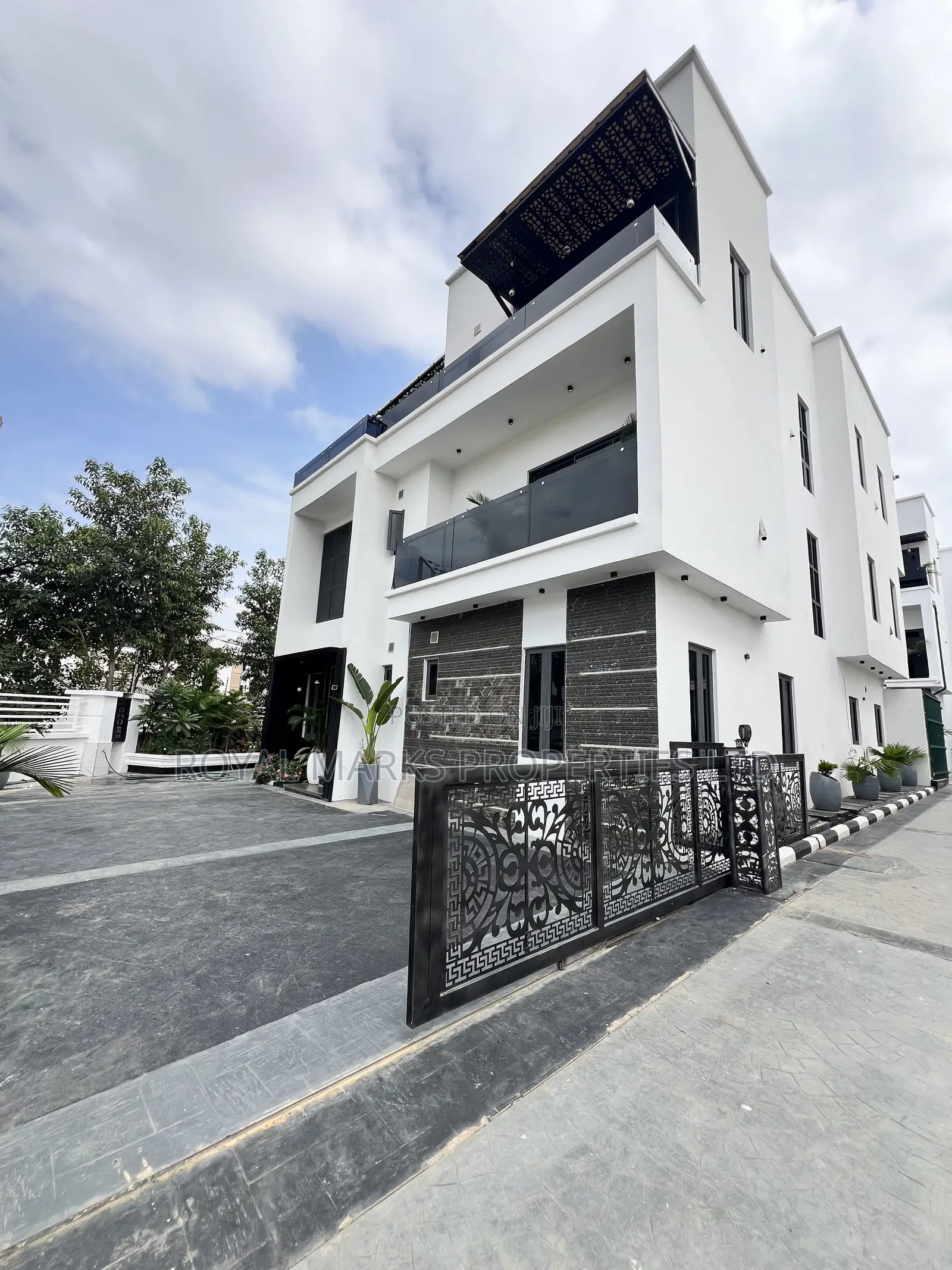 4bdrm House in Kado for sale in Kado