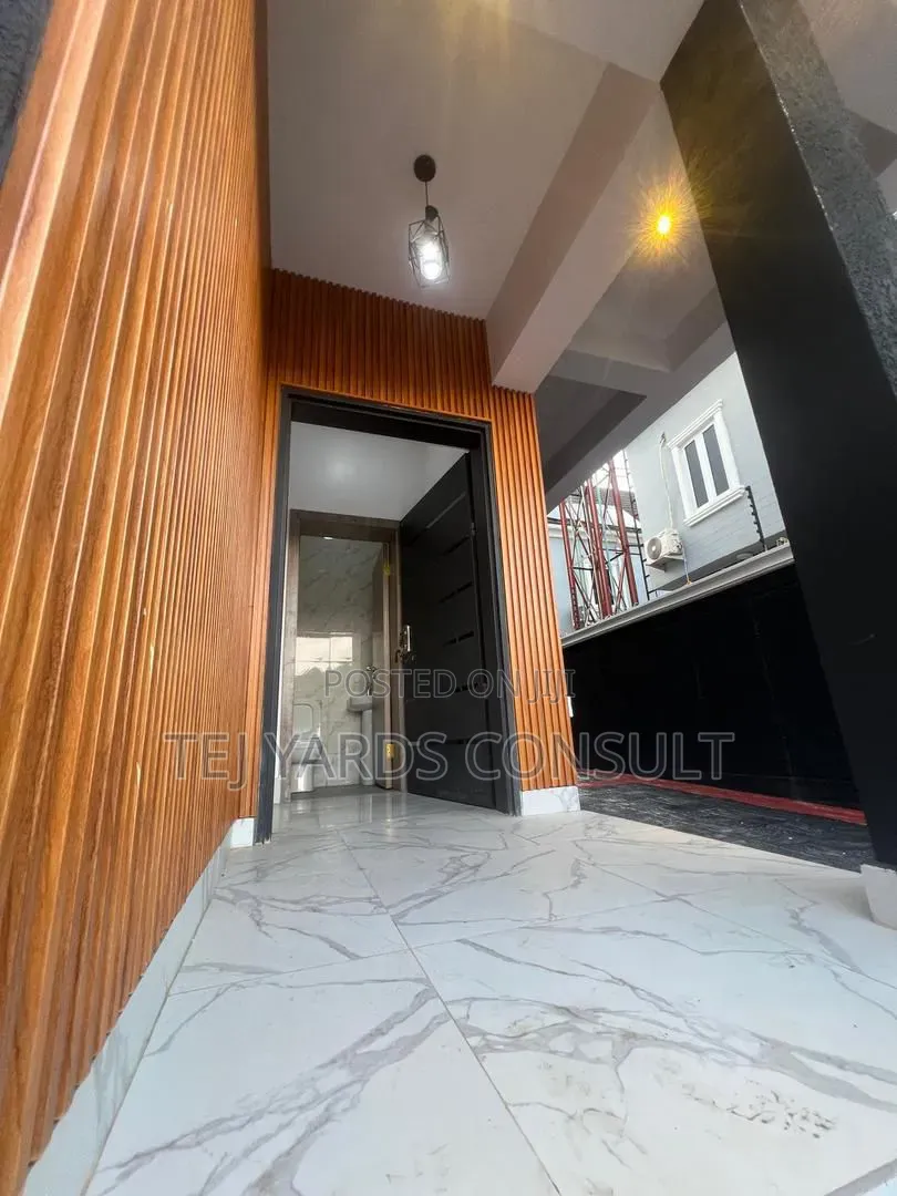 4bdrm Duplex in Gowon Estate, Egbeda for sale in Egbeda