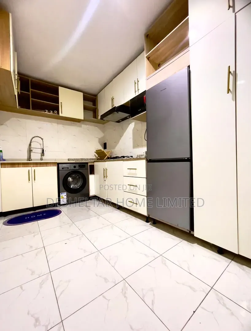 Furnished 2bdrm Apartment in Lekki Paradise 2, for rent in Chevron