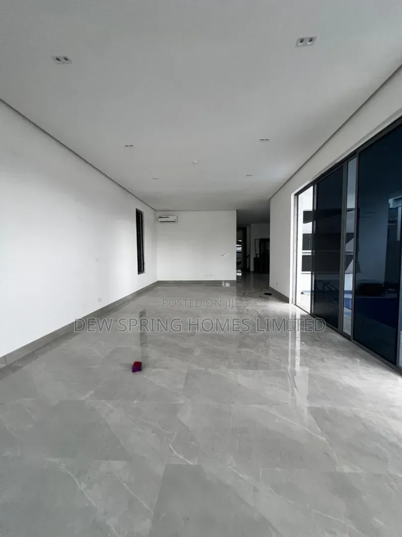 5bdrm Duplex in Ikoyi for sale in Old Ikoyi