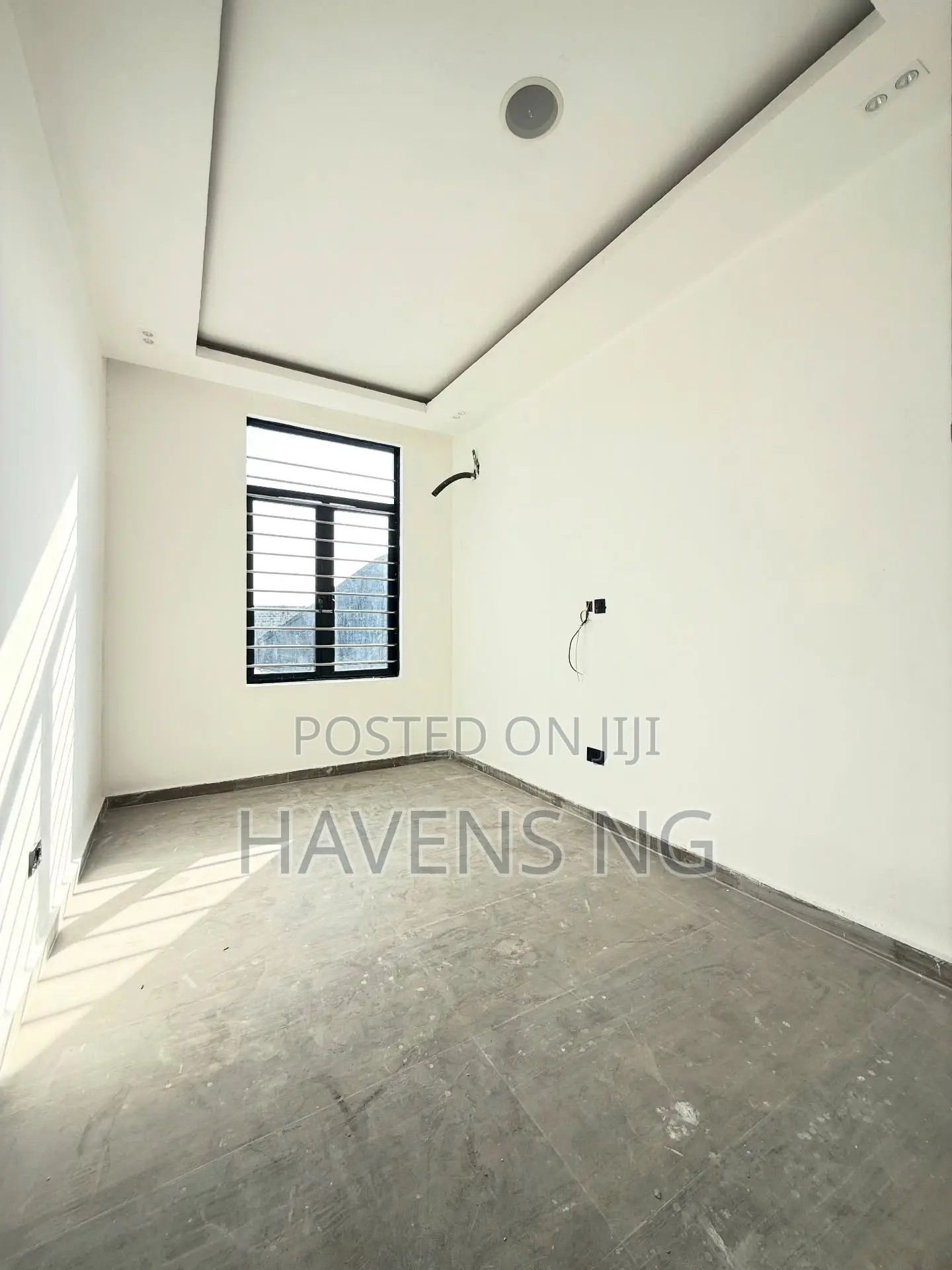 5bdrm Duplex in Osapa london for sale in Osapa london