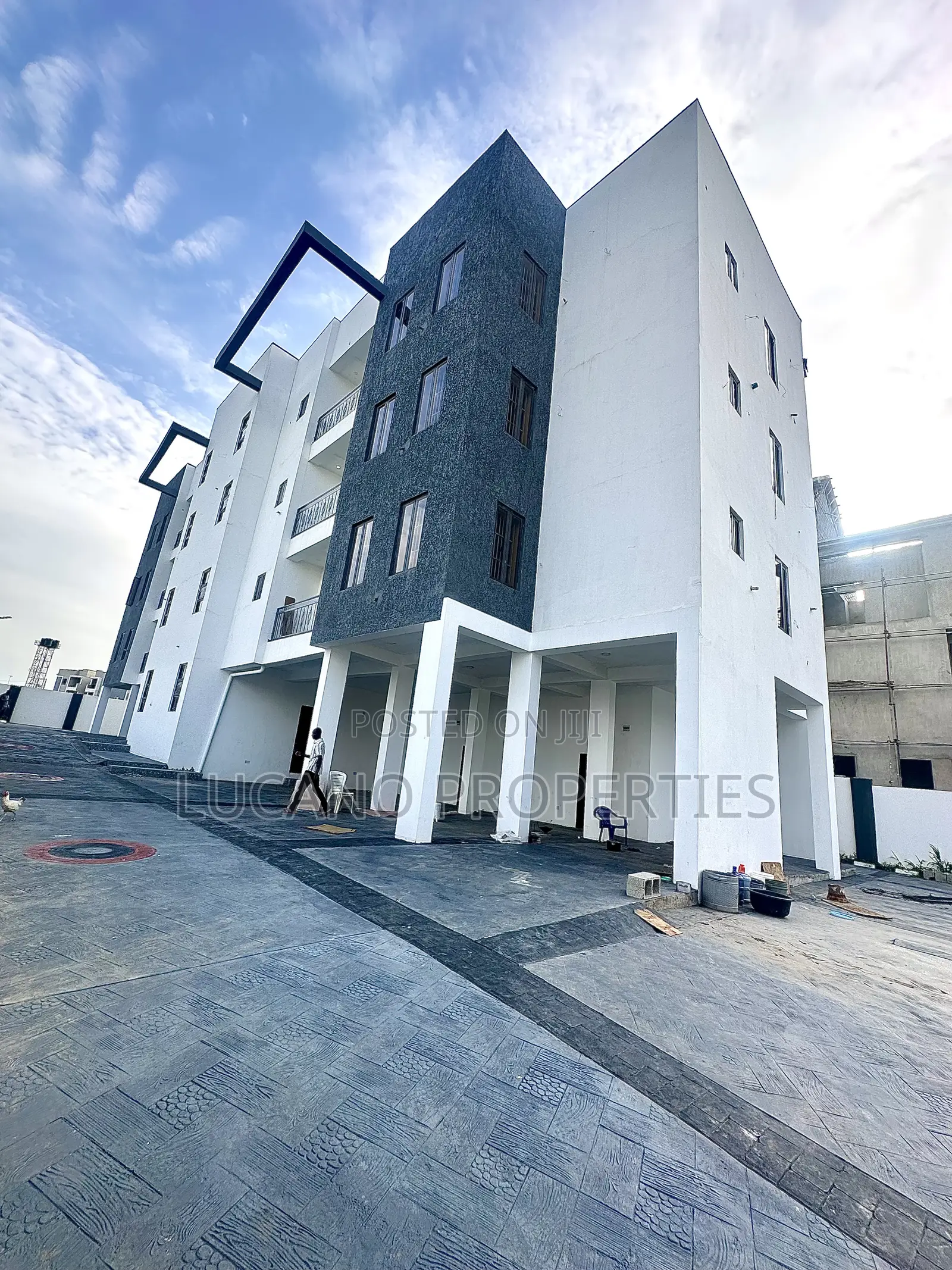 3bdrm Block of Flats in Jahi By Gilmore for rent in Jahi
