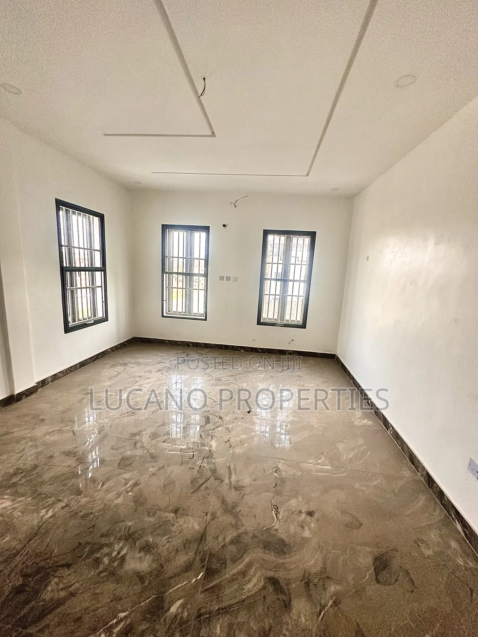 3bdrm Block of Flats in Jahi By Gilmore for rent in Jahi