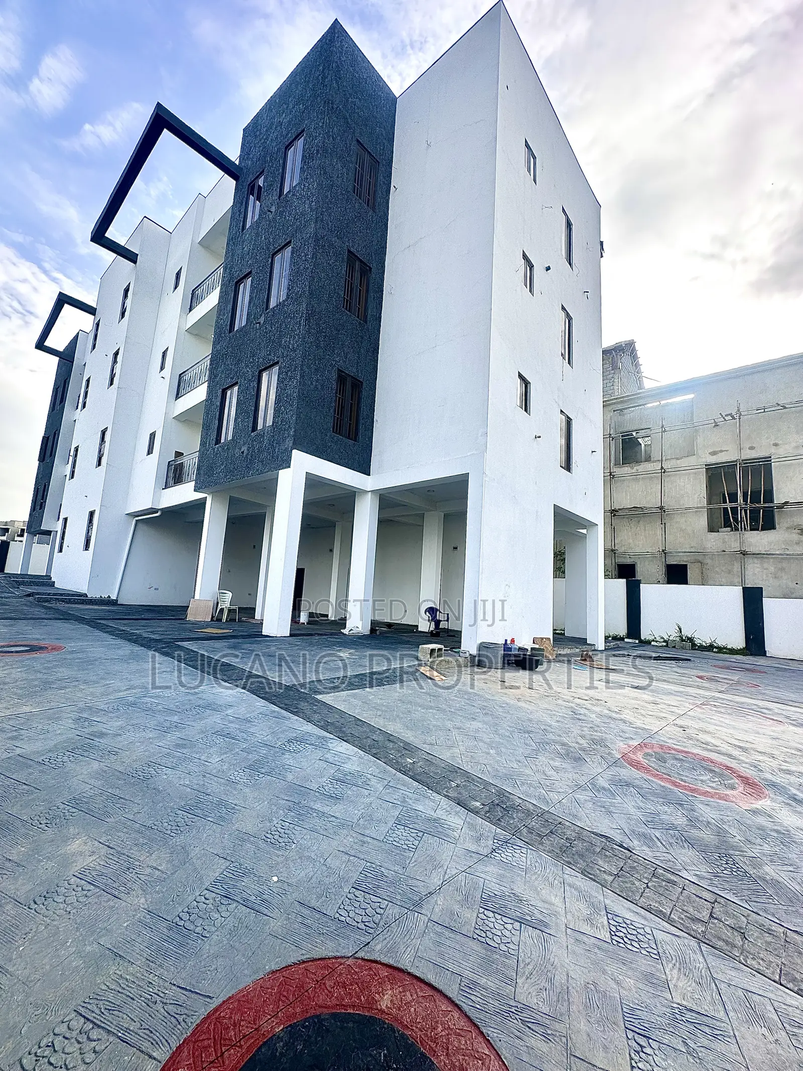 3bdrm Block of Flats in Jahi By Gilmore for rent in Jahi