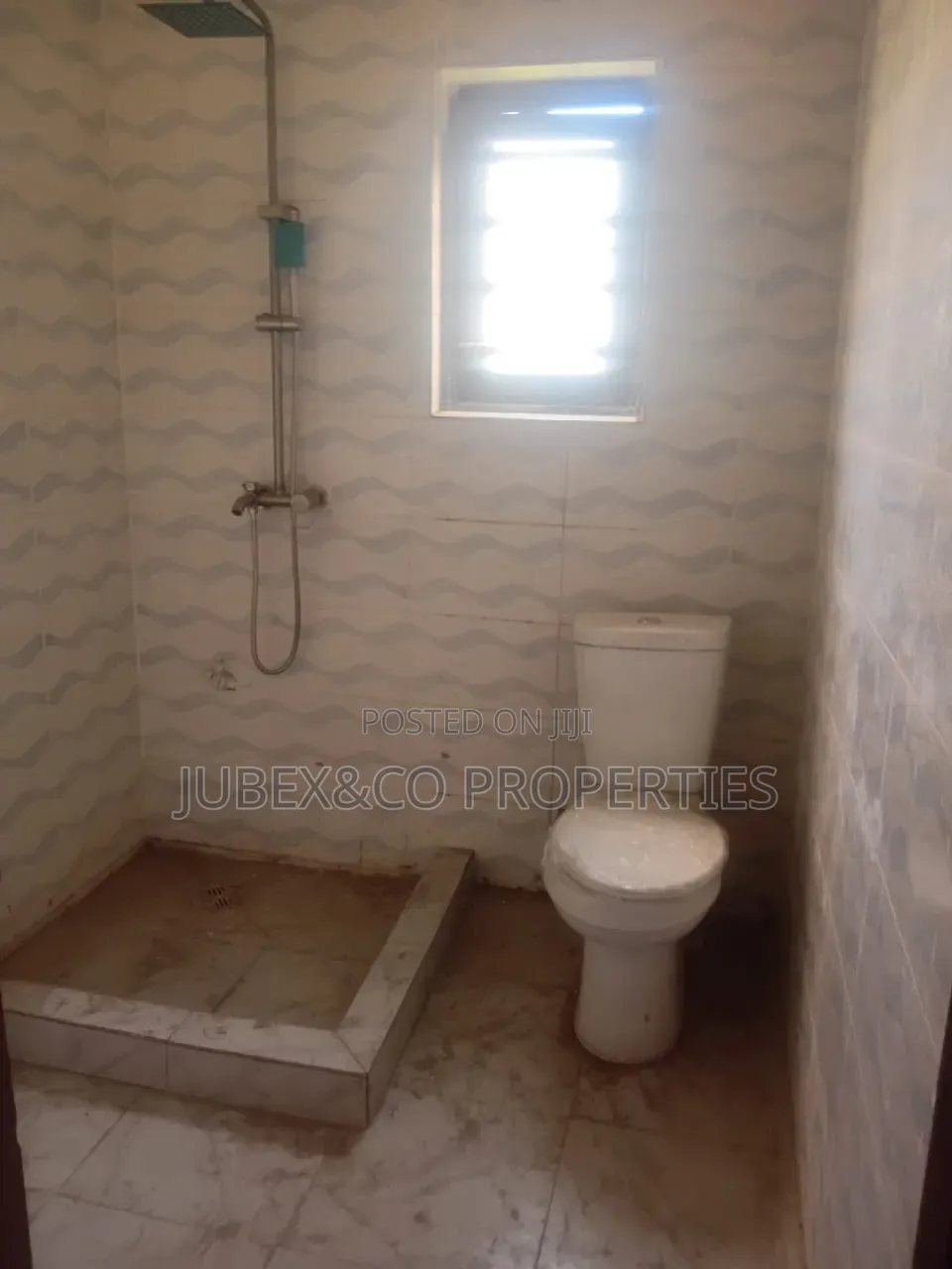 3bdrm Block of Flats in Tinubu Village for sale in Fadeyi
