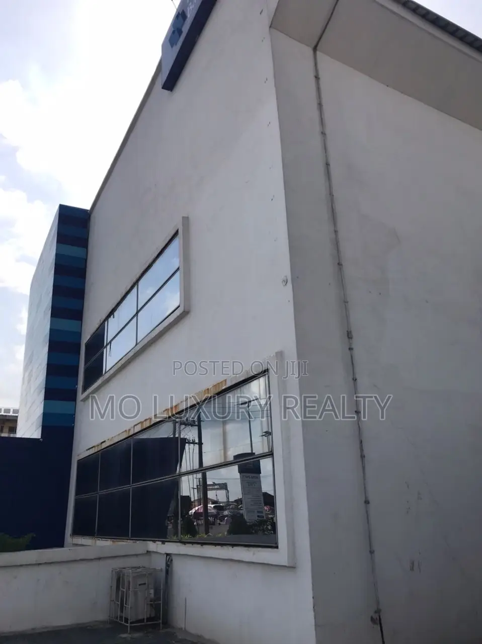 Open Plan Office Space 278.93 SQM Suitable for Coperate Office. in Ketu-Alapere