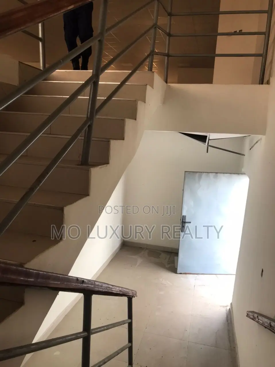 Open Plan Office Space 278.93 SQM Suitable for Coperate Office. in Ketu-Alapere