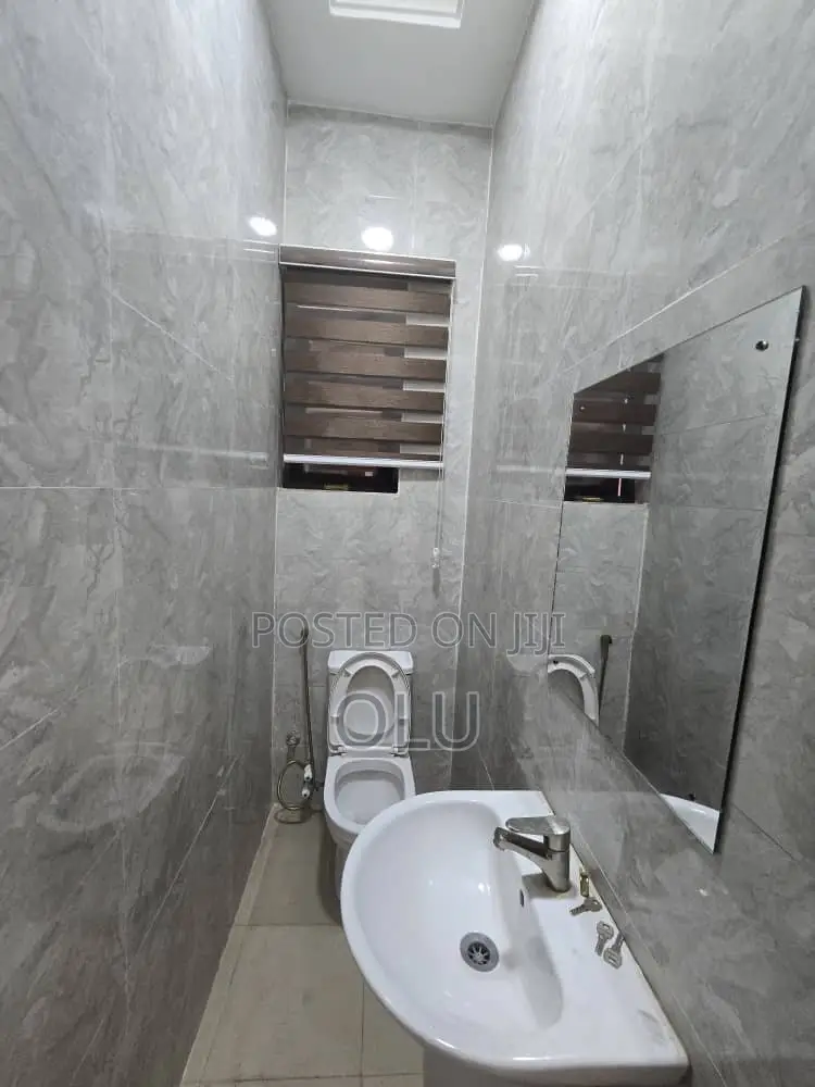 1bdrm Duplex in Omole Estate Ph2 for rent in Omole Phase 2