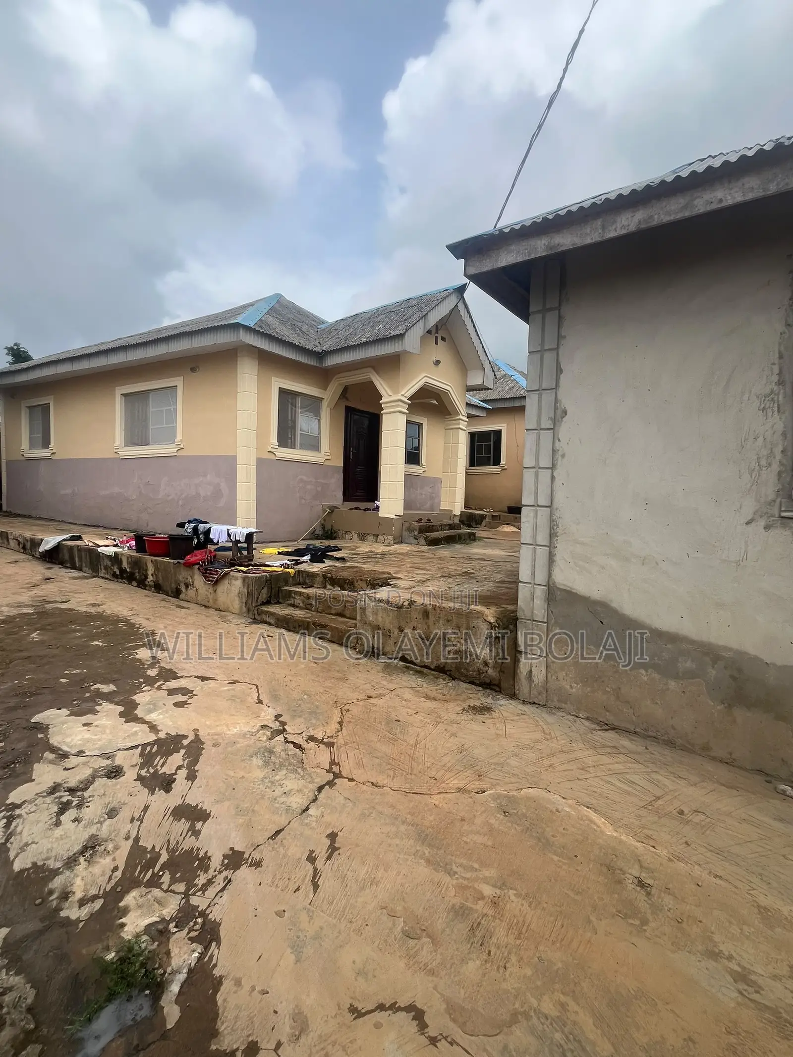 3bdrm Block of Flats in Ado-Odo/Ota for sale in Ado-Odo/Ota
