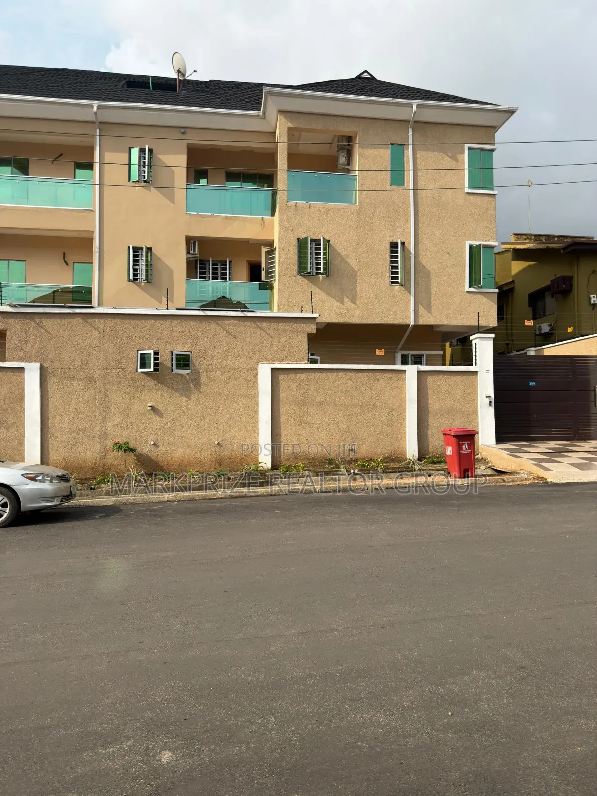 3bdrm Apartment in Magodo Phase 2 Lagos for sale in GRA Phase 2 Shangisha