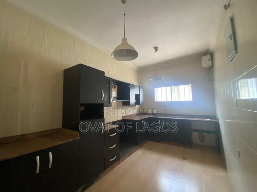 4bdrm Duplex in Osapa london for rent in Osapa london