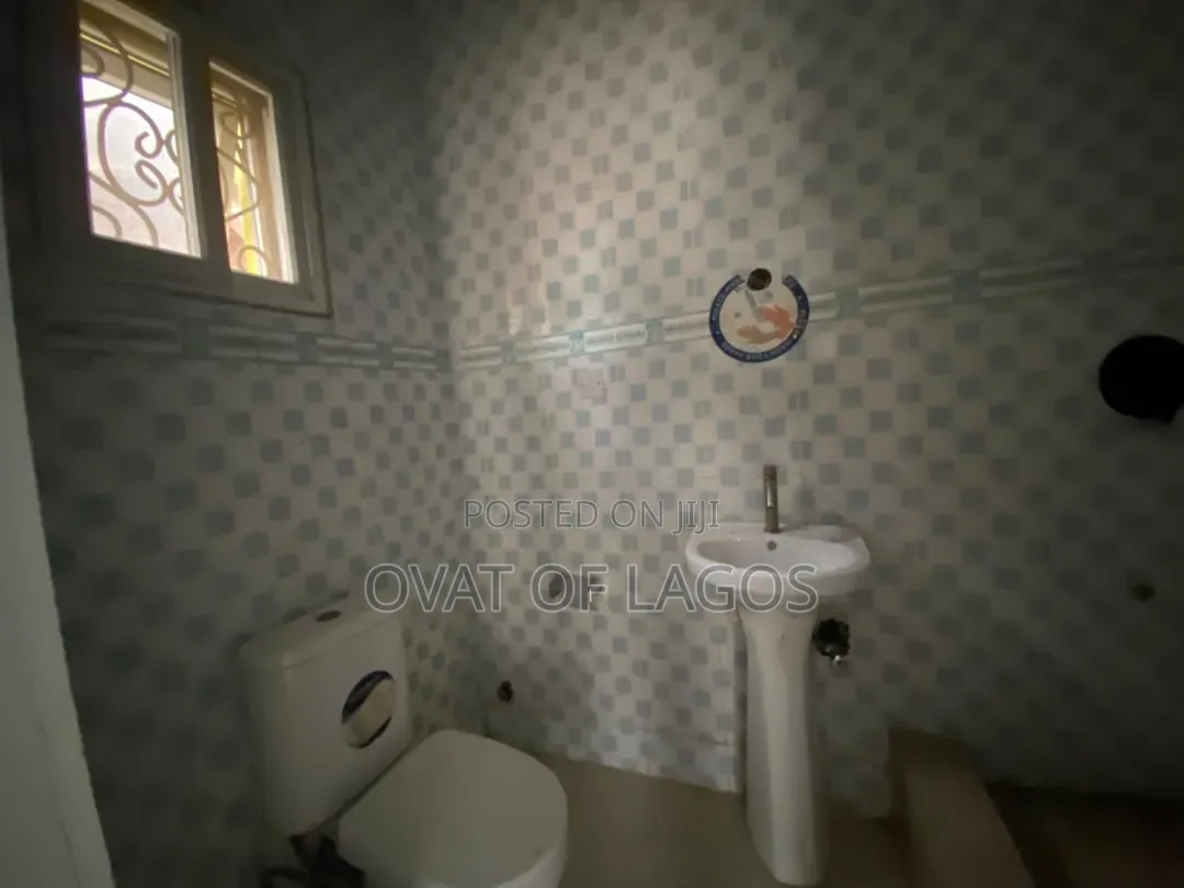 5bdrm Duplex in Lekki Phase 1 for rent in Lekki Phase 1
