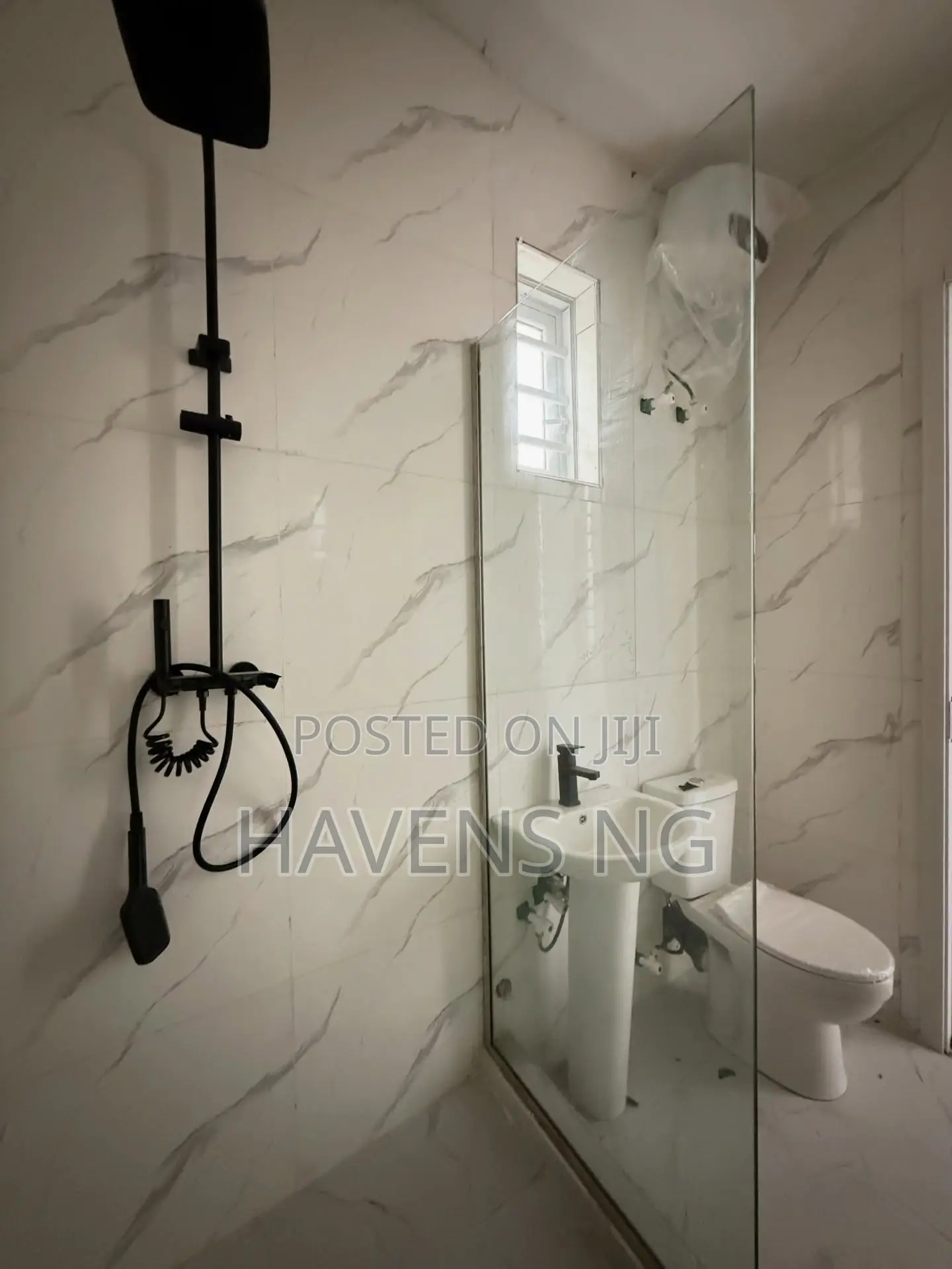 4bdrm Duplex in Ikota for sale in Ikota